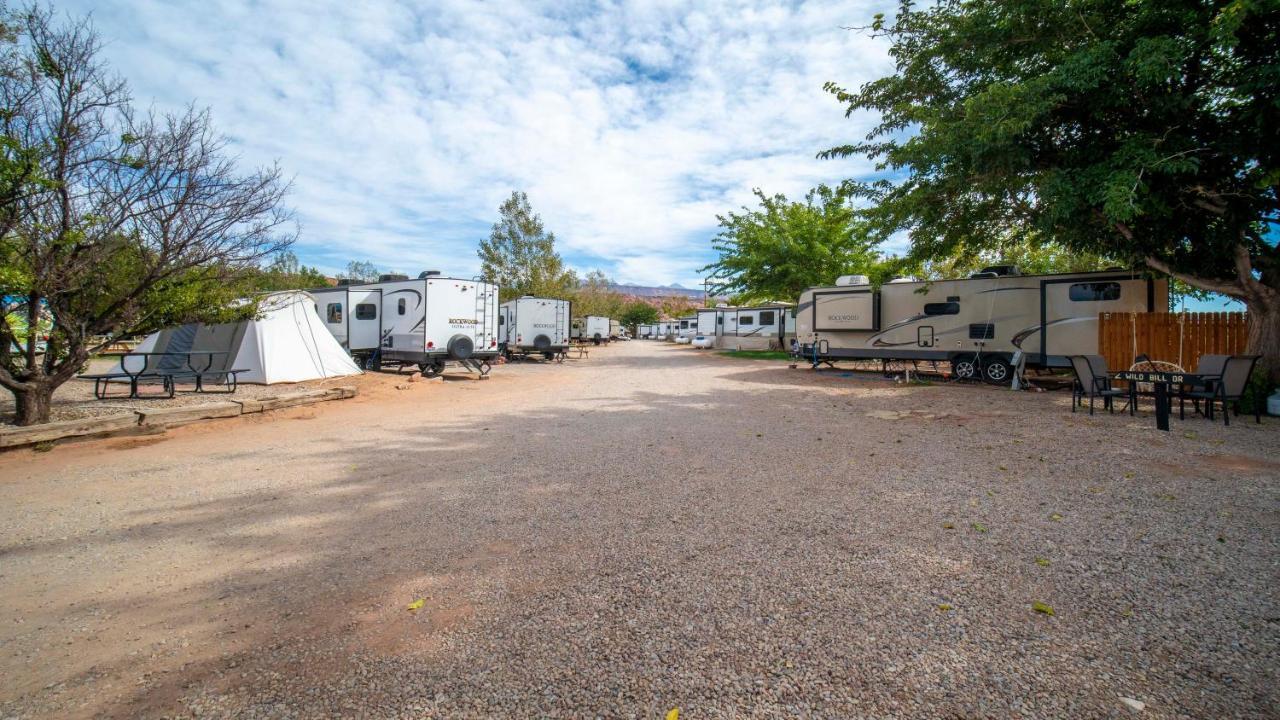 Funstays Glamping Setup Tent In Rv Park #4 Ok-T4 Moab Exterior photo